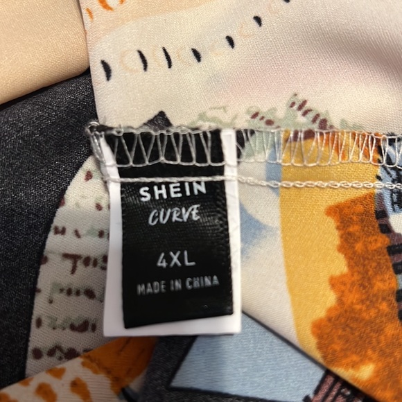 SHEIN Trendy Print Blouse 👚 - Picture 3 of 4